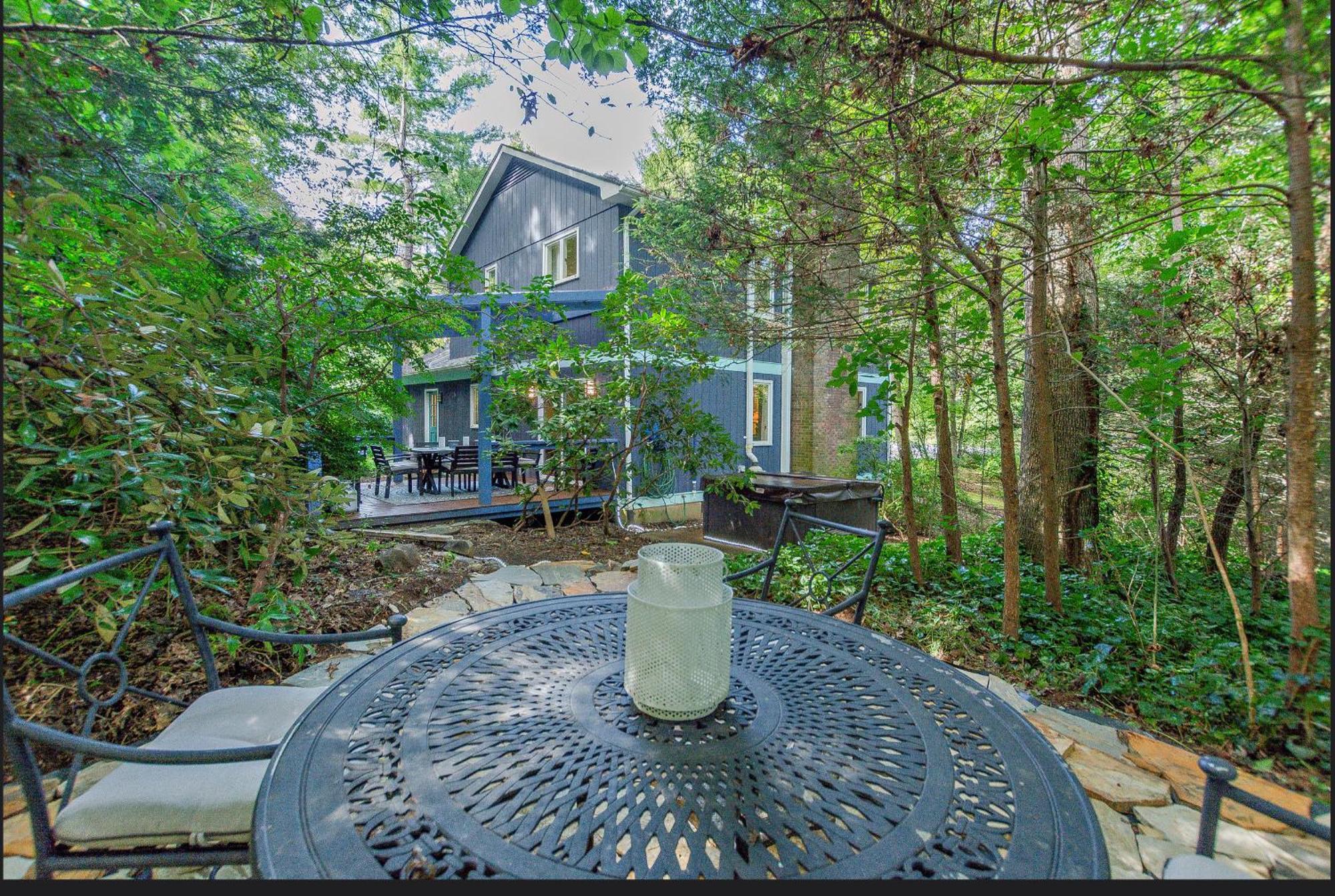 Family Launchpad Villa Asheville Bagian luar foto