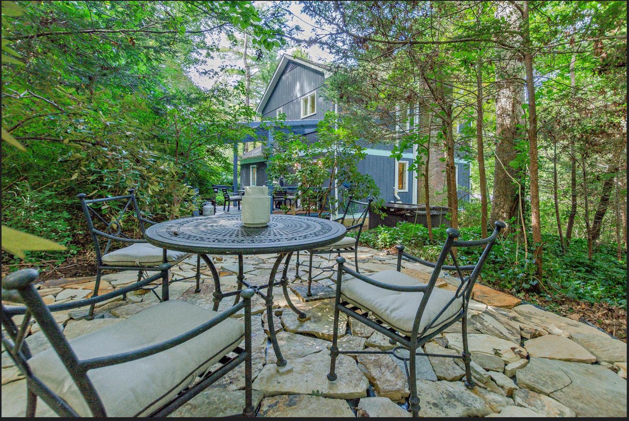 Family Launchpad Villa Asheville Bagian luar foto